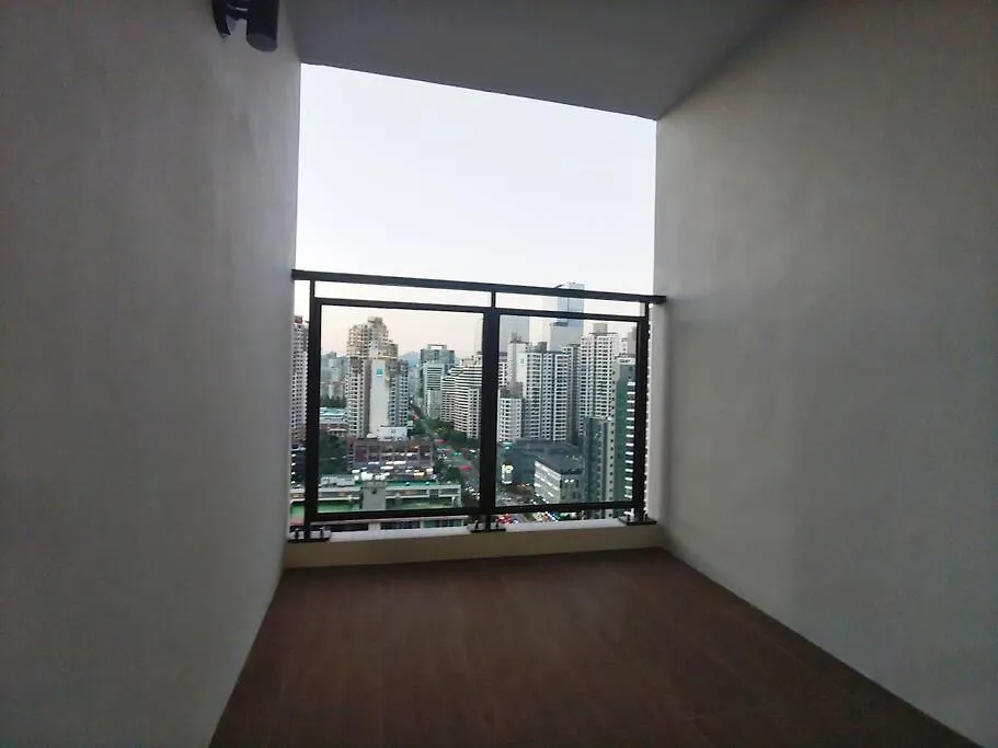 סיאול Luxury 4 Bed Rooms House דירה
