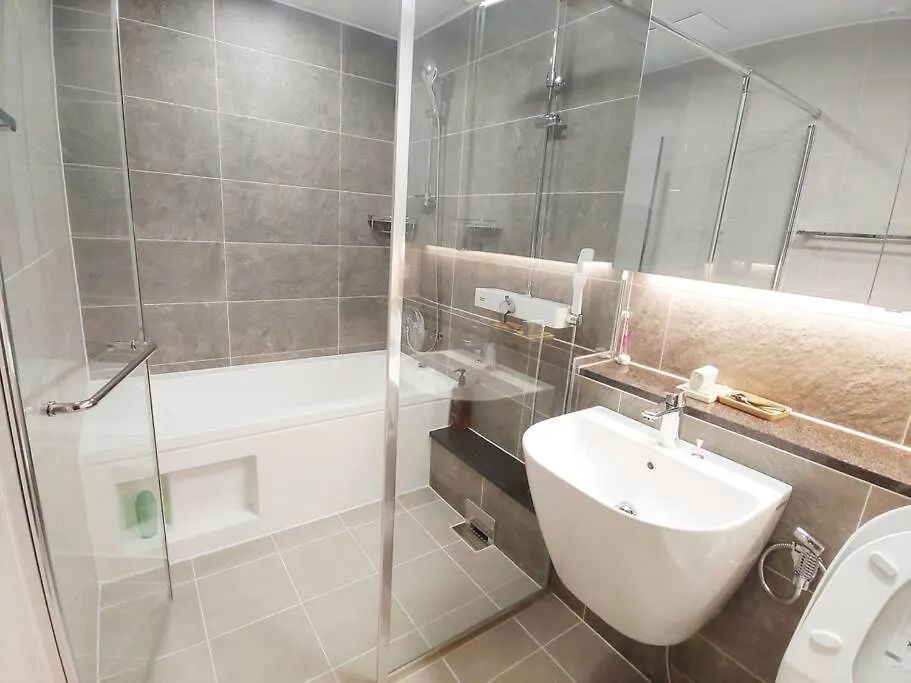סיאול Luxury 4 Bed Rooms House 0*,