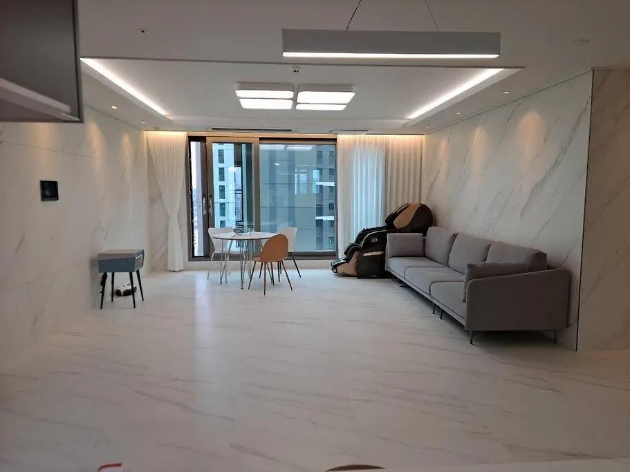 Luxury 4 Bed Rooms House Seul 0*,  Güney Kore